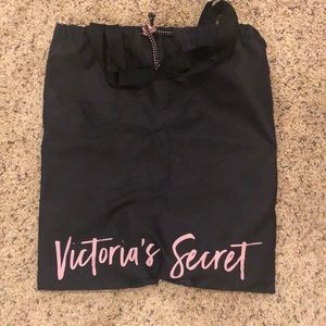 Victoria’s Secret medium sized bag